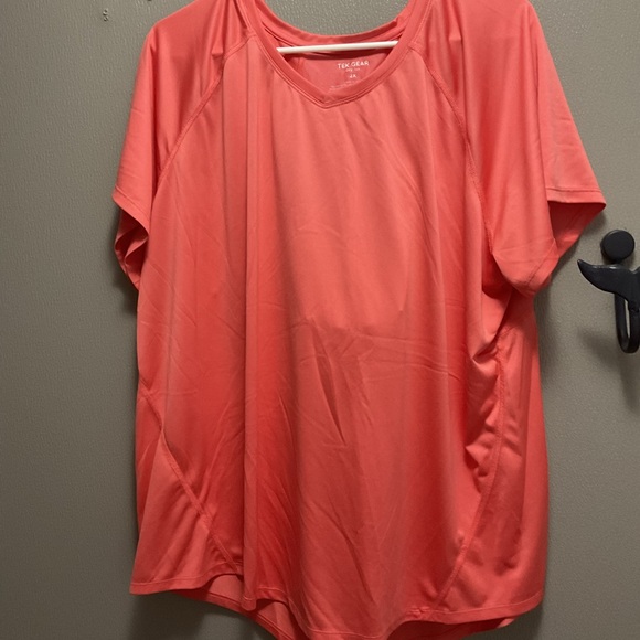 Plus Size Tek Gear Dry/Tek, Women's T-Shirt. 2X Coral. Activewear. - Picture 1 of 3
